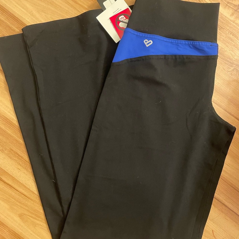 ladies wide leg silver icing athletic pants BNWT